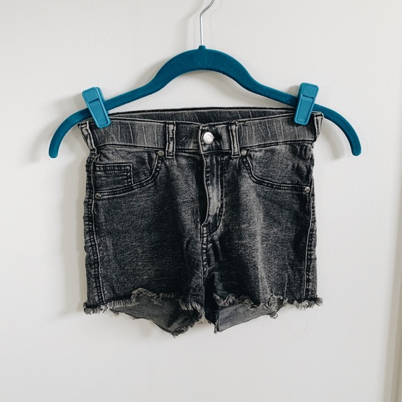 💀BOGO FREE Urban Outfitters stretch shorts - Picture 2 of 5